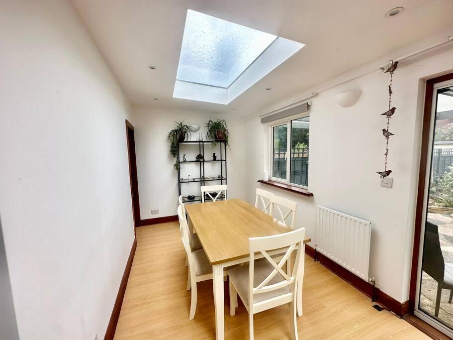 Vila 4 Bed House In Daneby Road,Se6 Catford Exteriér fotografie