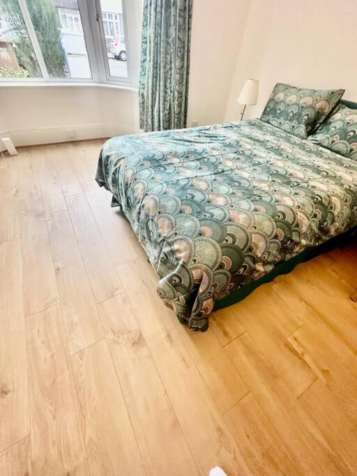Vila 4 Bed House In Daneby Road,Se6 Catford Exteriér fotografie
