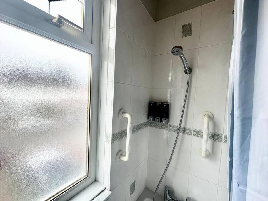 Vila 4 Bed House In Daneby Road,Se6 Catford Exteriér fotografie